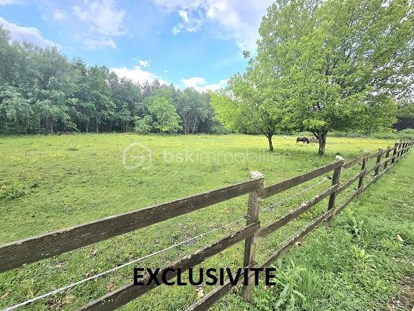 Corps de ferme de 379 m²