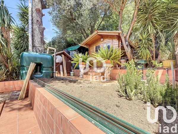 Maison 8 pièces de 207 m² à Hyères (83400)