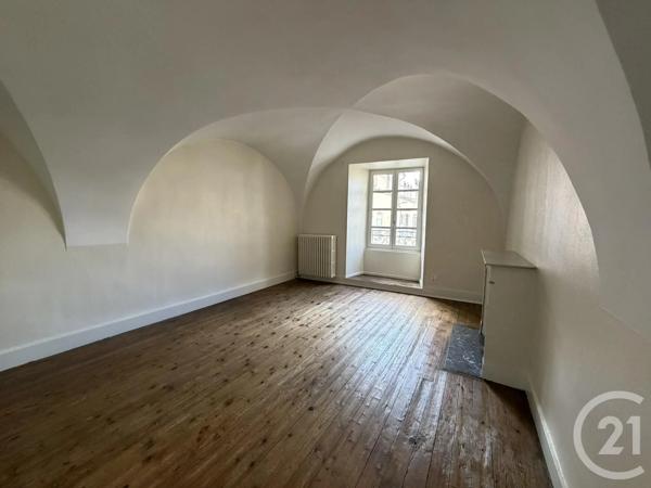 Appartement à vendre  4 pièces - 118 m 2   CAHORS  - 46
