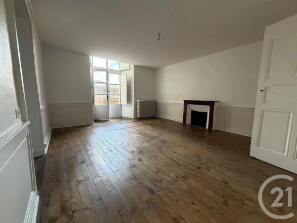 Appartement à vendre  4 pièces - 118 m 2   CAHORS  - 46