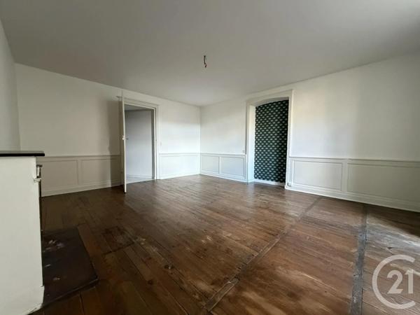 Appartement à vendre  4 pièces - 118 m 2   CAHORS  - 46