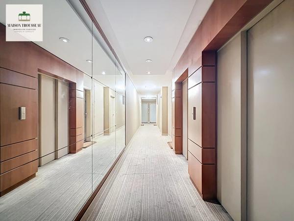 Studio avec balcon, calme et lumineux