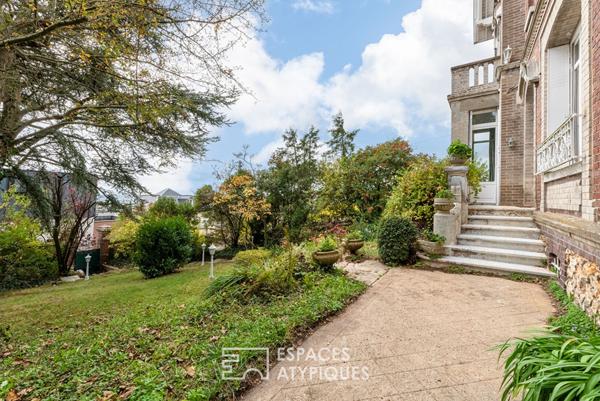 Maison bourgeoise 1900 avec jardin et arbres centenaires