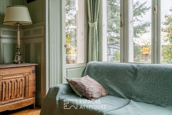 Maison bourgeoise 1900 avec jardin et arbres centenaires