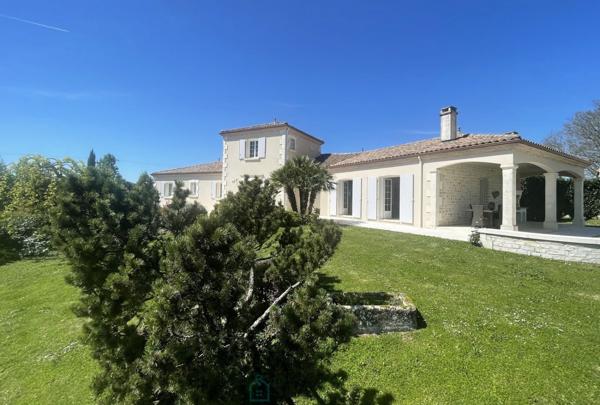 MAISON ET GITE IND. AVEC UN PARC ARBORE DE + DE 4 000 m²