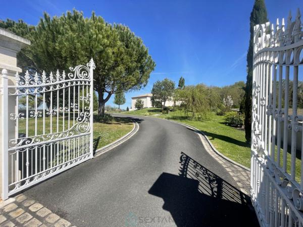 MAISON ET GITE IND. AVEC UN PARC ARBORE DE + DE 4 000 m²