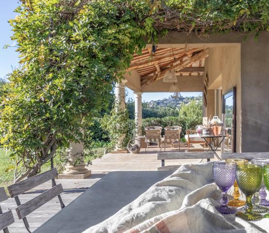 SPLENDIDE VILLA AVEC JARDIN PAYSAGER ET PISCINE _ MOUGINS