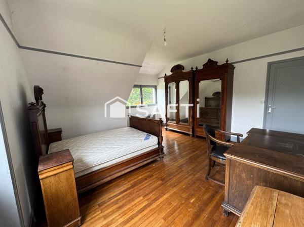 Maison - 11 pièces -  298m2