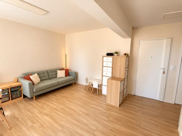 Appartement à VILLEFRANCHE SUR MER (06230)