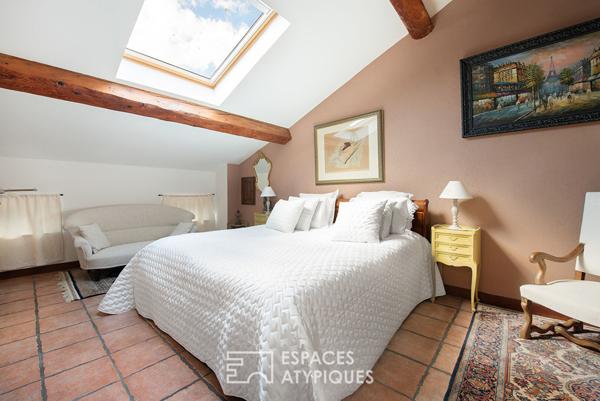 Maison de caractère avec studio en coeur de village, entre CASTRES et REVEL