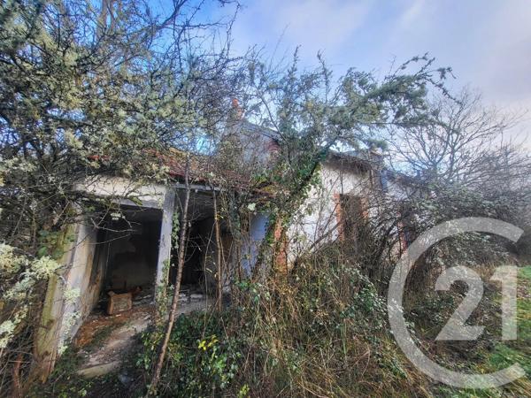 Terrain à vendre  325020 m 2   VAUX  - 03