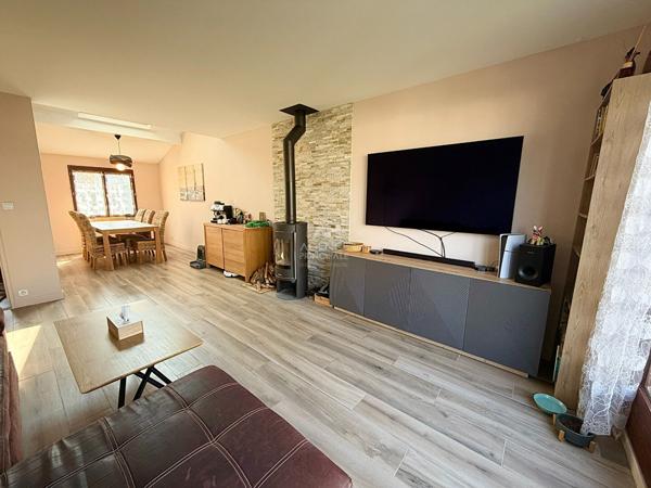 Maison Menucourt 6 pièce(s) 119.50 m2 €335 000 ** - Référence 2281