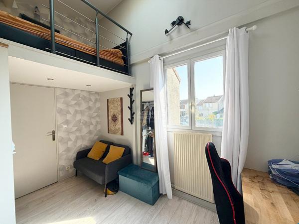 Maison Menucourt 6 pièce(s) 119.50 m2 €335 000 ** - Référence 2281