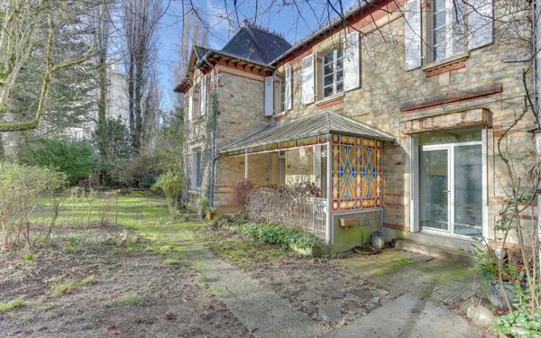 Maison à vendre    7 pièces • 190 m2 Rennes