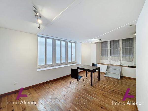 Local commercial Quartier Capucins 66,5 m² en rdc