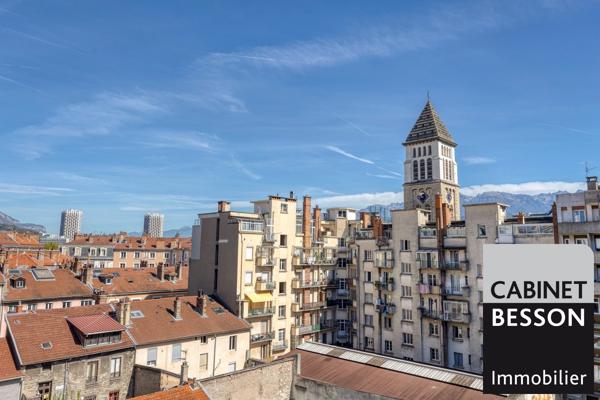 CENTRE VILLE - DERNIER ETAGE - TERRASSE