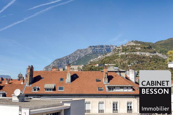 CENTRE VILLE - DERNIER ETAGE - TERRASSE