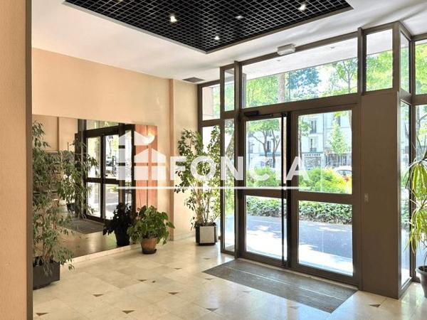 Location Parking - 245 AVENUE DAUMESNIL Paris 75012