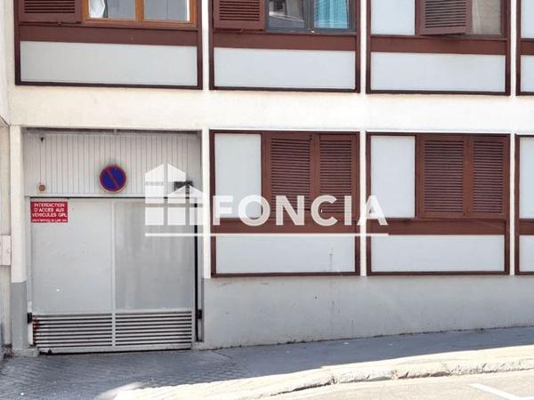 Location Parking - 245 AVENUE DAUMESNIL Paris 75012