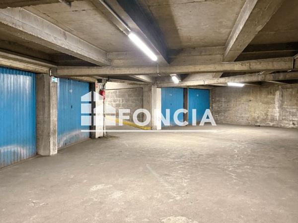 Location Parking - 245 AVENUE DAUMESNIL Paris 75012