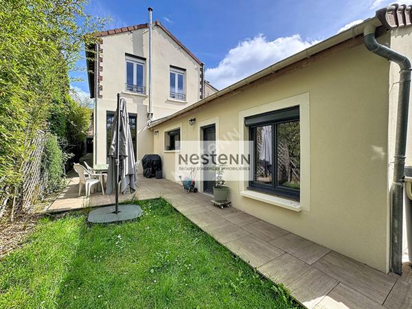 Maison familiale 5 pièces - 118.66m² - 4 chambres ? Double garage ? Proche gare et centre-ville