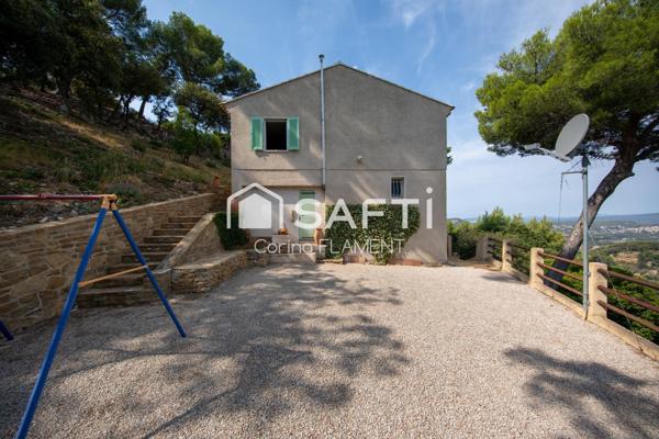 Villa 100 m² plus 78 m² atelier/ cellier, nichée sur les hauteurs du Beausset