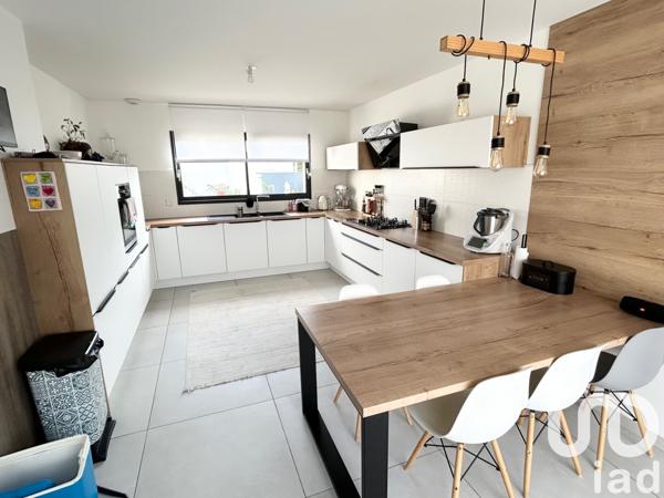 Maison à vendre 6 pièces 198 m² Saint-Doulchard