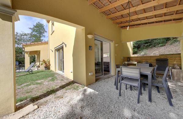 Ardèche : Maison familiale de 175 m², 6 chambres & terrain piscinable