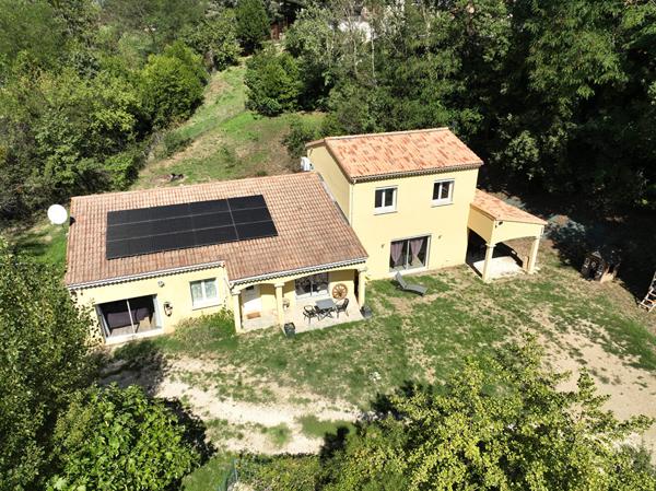 Ardèche : Maison familiale de 175 m², 6 chambres & terrain piscinable