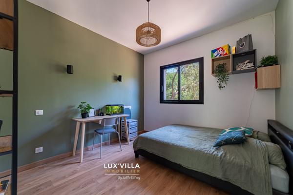 Superbe propriété contemporaine de plain-pied - Pic Saint-Loup.