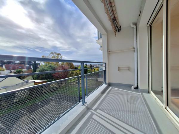 Appartement 3 pièce(s) 2 chambre(s) 70 m²