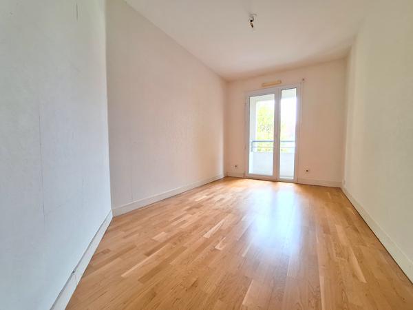 Appartement 3 pièce(s) 2 chambre(s) 70 m²