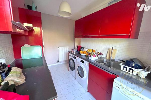 Appartement T3 avec jardin, garage et parking à AIGUELONGUE