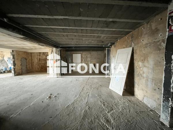 Location Local commercial 1 pièce 264.3 m² - 19 AVENUE PASTEUR Angouleme 16000