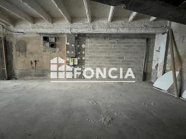 Location Local commercial 1 pièce 264.3 m² - 19 AVENUE PASTEUR Angouleme 16000