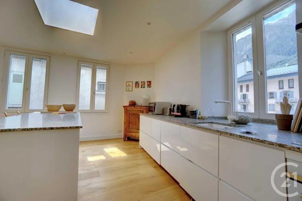 Appartement F4 à vendre  4 pièces - 105 m 2   CHAMONIX MONT BLANC  - 74