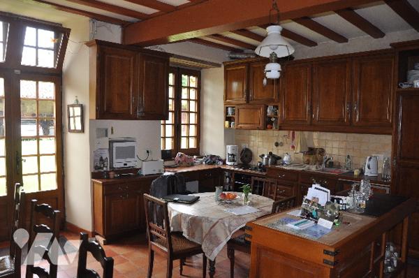 Dans le Comminges à proximité d'AURIGNAC, château inscrit ISMH 645m²sur près de 7hectares. 690.000 €