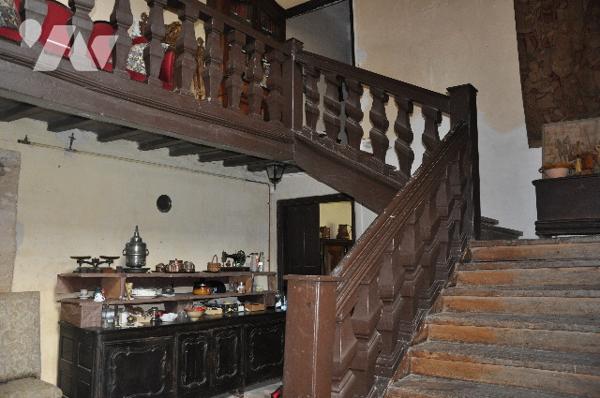 Dans le Comminges à proximité d'AURIGNAC, château inscrit ISMH 645m²sur près de 7hectares. 690.000 €