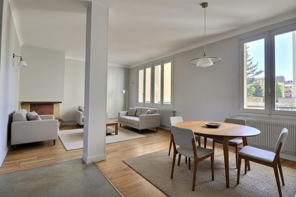 Coup de cœur – Appartement traversant beaux volumes et parquets massifs