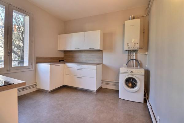 Coup de cœur – Appartement traversant beaux volumes et parquets massifs