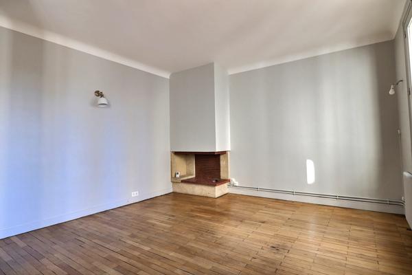 Coup de cœur – Appartement traversant beaux volumes et parquets massifs