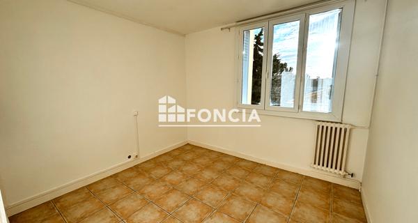 Location Appartement 4 pièces 64.54 m² - Montélimar 26200