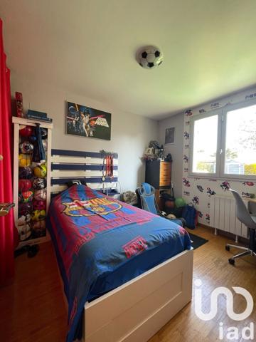 Maison à vendre 5 pièces 93 m² Savigny-le-Temple