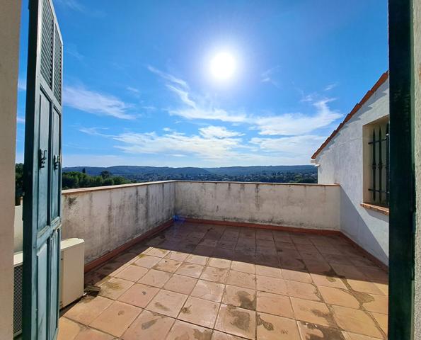 Maison Saint Paul De Vence - 4 pièces - calme - vue dégagée