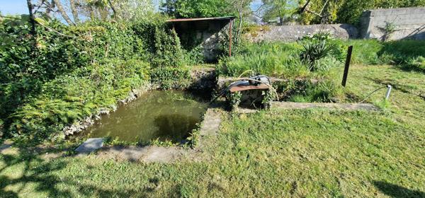 Grande maison idéalement située en plein bourg