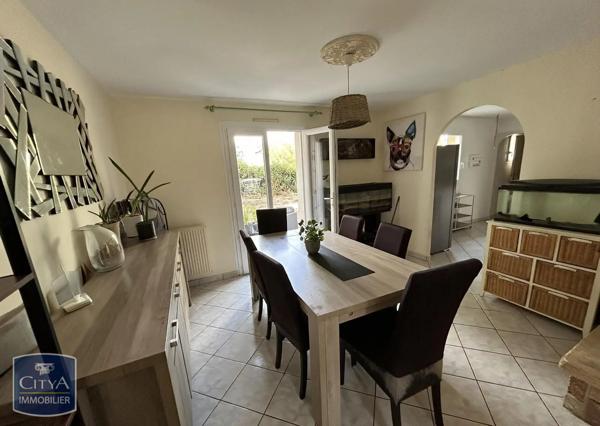 Maison à louer 6 pièces 129.23m² Bonchamp-lès-Laval (53960)