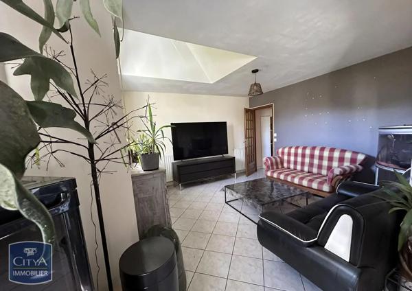 Maison à louer 6 pièces 129.23m² Bonchamp-lès-Laval (53960)