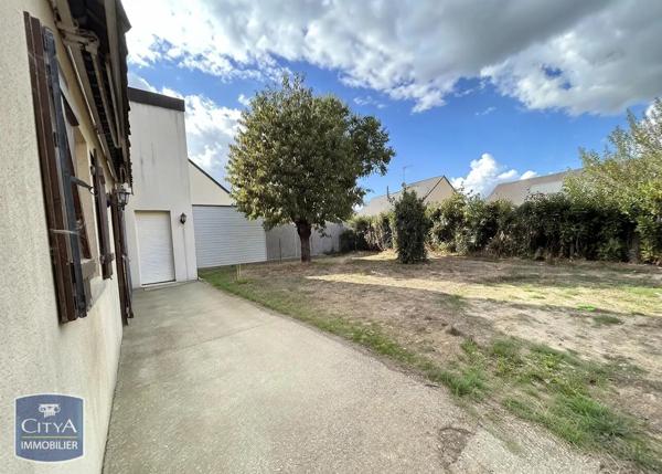 Maison à louer 6 pièces 129.23m² Bonchamp-lès-Laval (53960)
