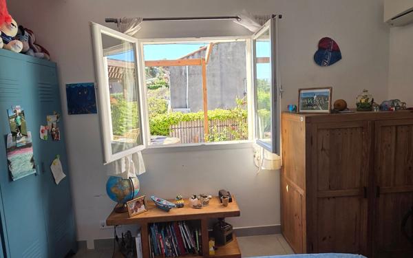Maison à vendre    5 pièces • 105 m2 Roquevaire