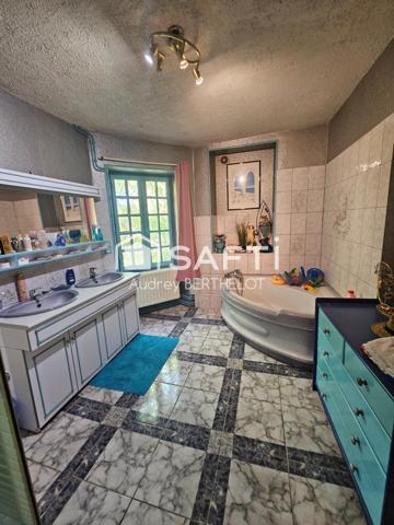 Maison de 256 m2 8 pièces